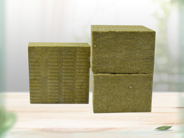 上海屋面保溫巖棉板多少錢一平方米 江蘇中聯(lián)筑夢節(jié)能科技供應(yīng);