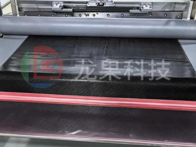 常州玻璃纖維預(yù)浸布多角度鋪層公司 服務(wù)為先 上海龍果自動化科技供應(yīng);