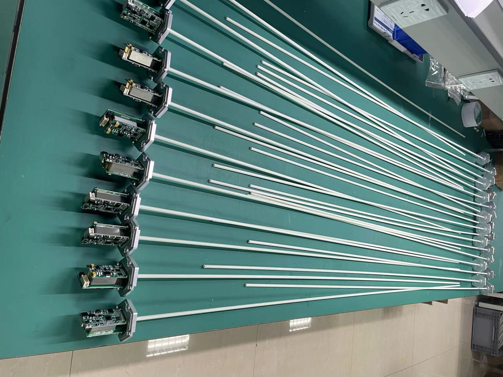 磁致伸縮液位傳感器介紹及其選型