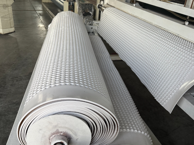 武漢防水排水板怎么鋪設(shè) 武漢市恒星防水材料供應(yīng)