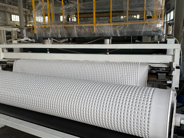 武漢耐腐蝕排水板規(guī)格 武漢市恒星防水材料供應(yīng)