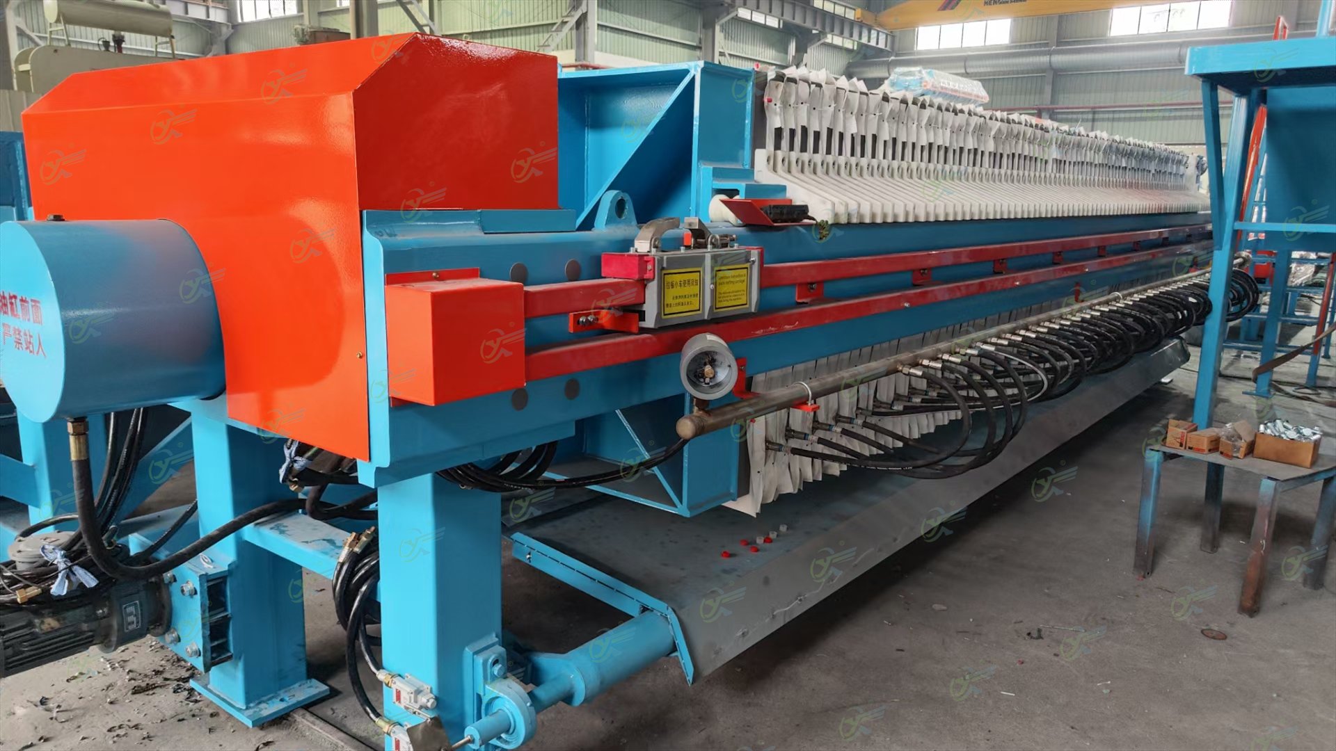 壓濾技術(shù)再突破,自動(dòng)拉板壓濾機(jī)效率翻倍