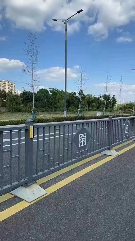 花式道路護(hù)欄