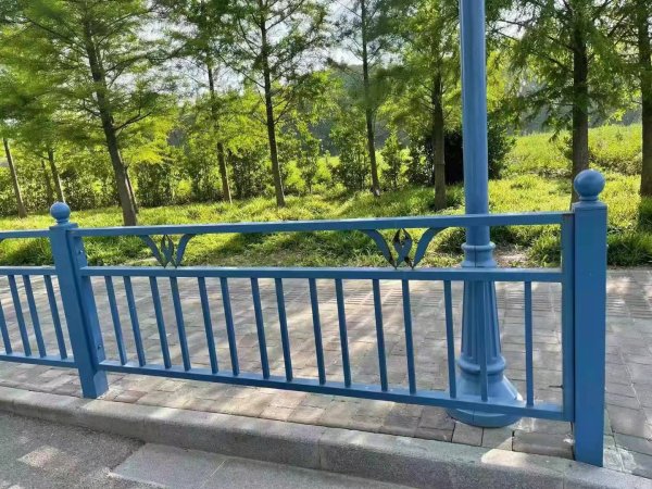 花式道路護(hù)欄