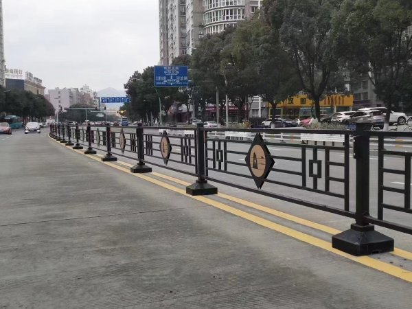 花式道路護(hù)欄