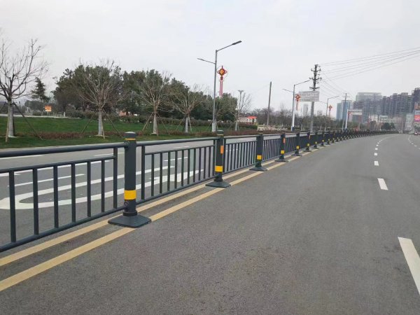 花式道路護(hù)欄