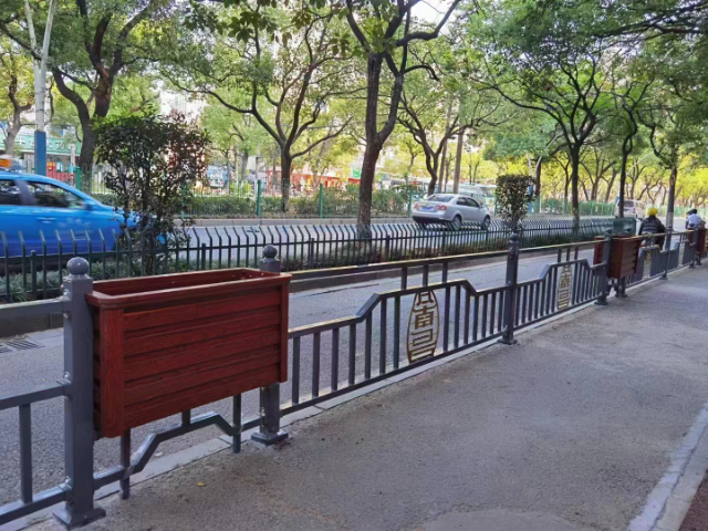 吉安便宜的道路護(hù)欄服務(wù)電話 歡迎來電 諾成供應(yīng)