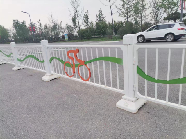 上饒好的道路護欄銷售價格 歡迎咨詢 諾成供應