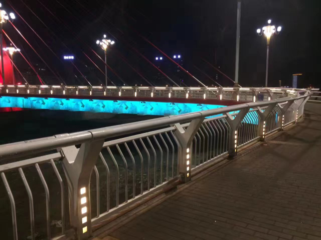 吉安好的道路護(hù)欄檢測,道路護(hù)欄