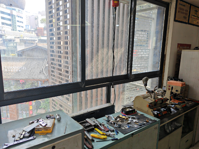 成都正規(guī)學開鎖哪家靠譜 歡迎來電  成都市三心鎖具供應