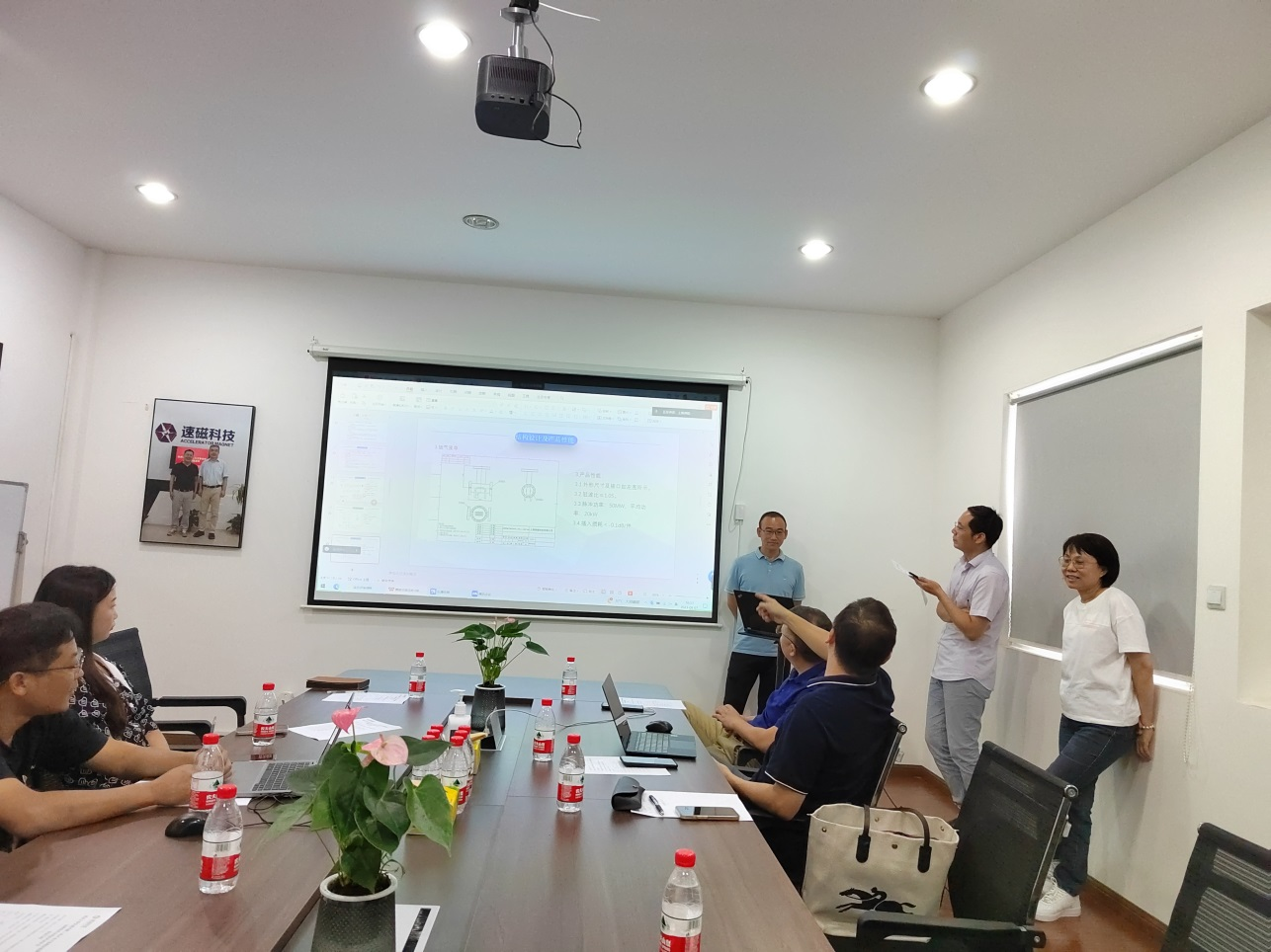 速磁科技公司順利通過武漢大學先進光源直線加速器微波功率組件設計專家評審