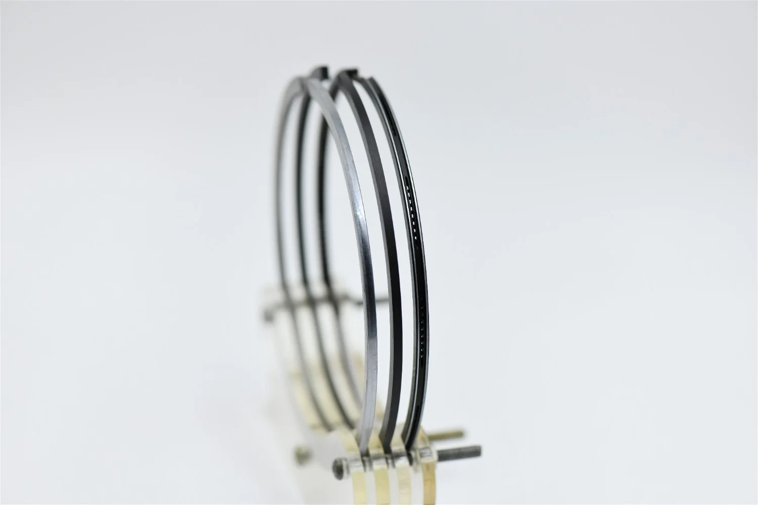Applicable piston rings for heavy-duty trucks