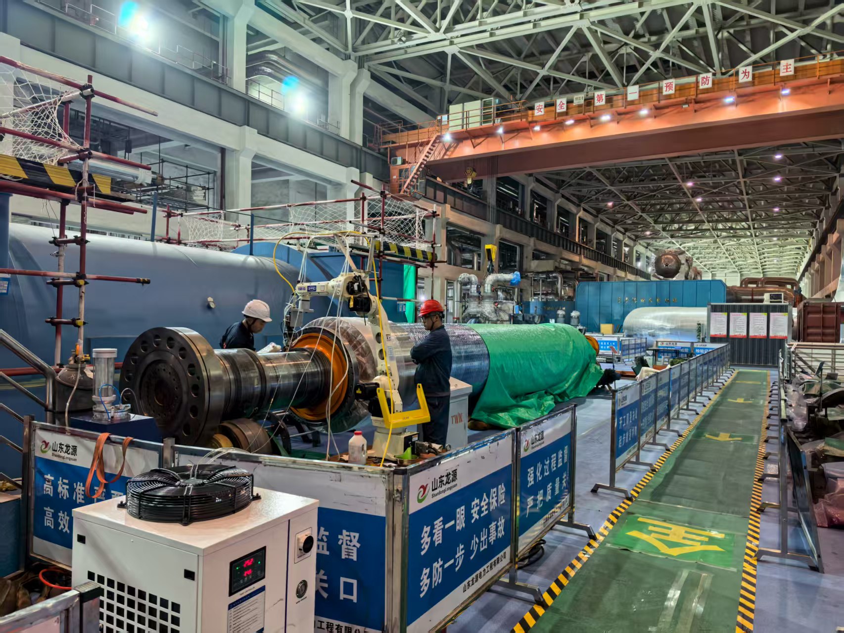 魏橋鋁業(yè)東方電氣660MW發(fā)電機(jī)轉(zhuǎn)子軸頸現(xiàn)場激光修復(fù)