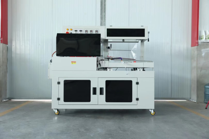 山西經(jīng)濟型熱收縮包裝機防皺設(shè)計 客戶至上 廊坊宜和機械配套供應(yīng);