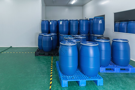 溶劑油：工業(yè)生產(chǎn)中不可或缺的重要溶劑