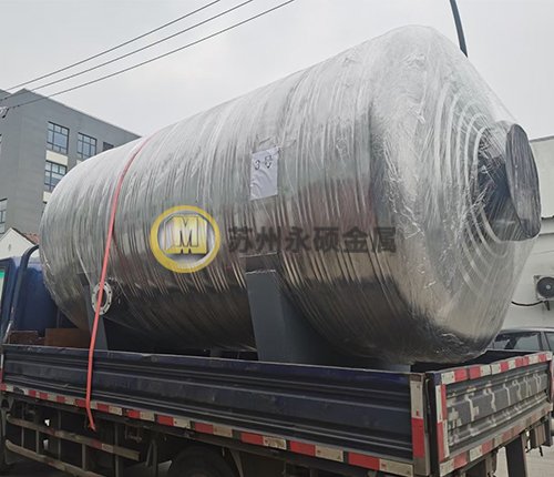 大型儲(chǔ)水罐