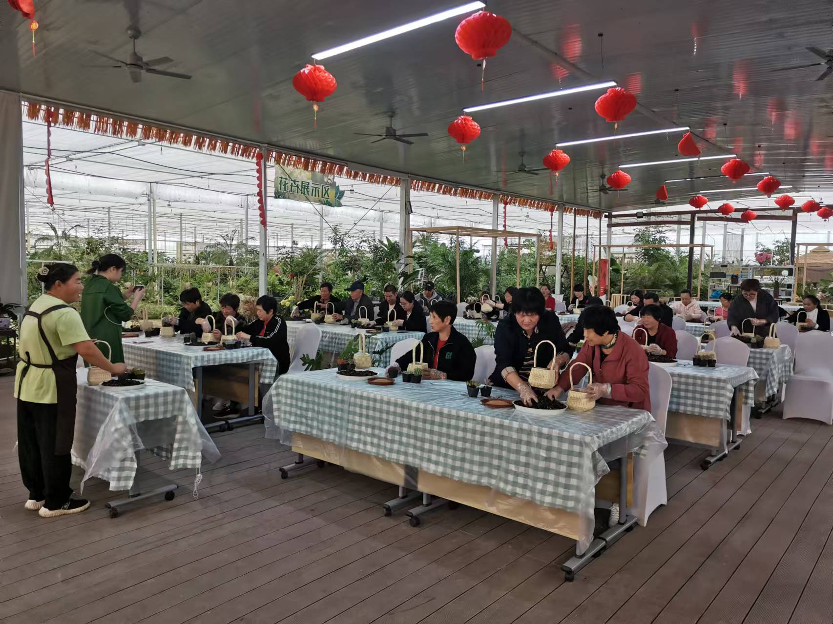 花韻鄉(xiāng)間·團隊協(xié)作的田園詩篇