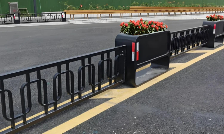 云南高速公路 護(hù)欄 真誠推薦 四川省和美勝建設(shè)工程供應(yīng)