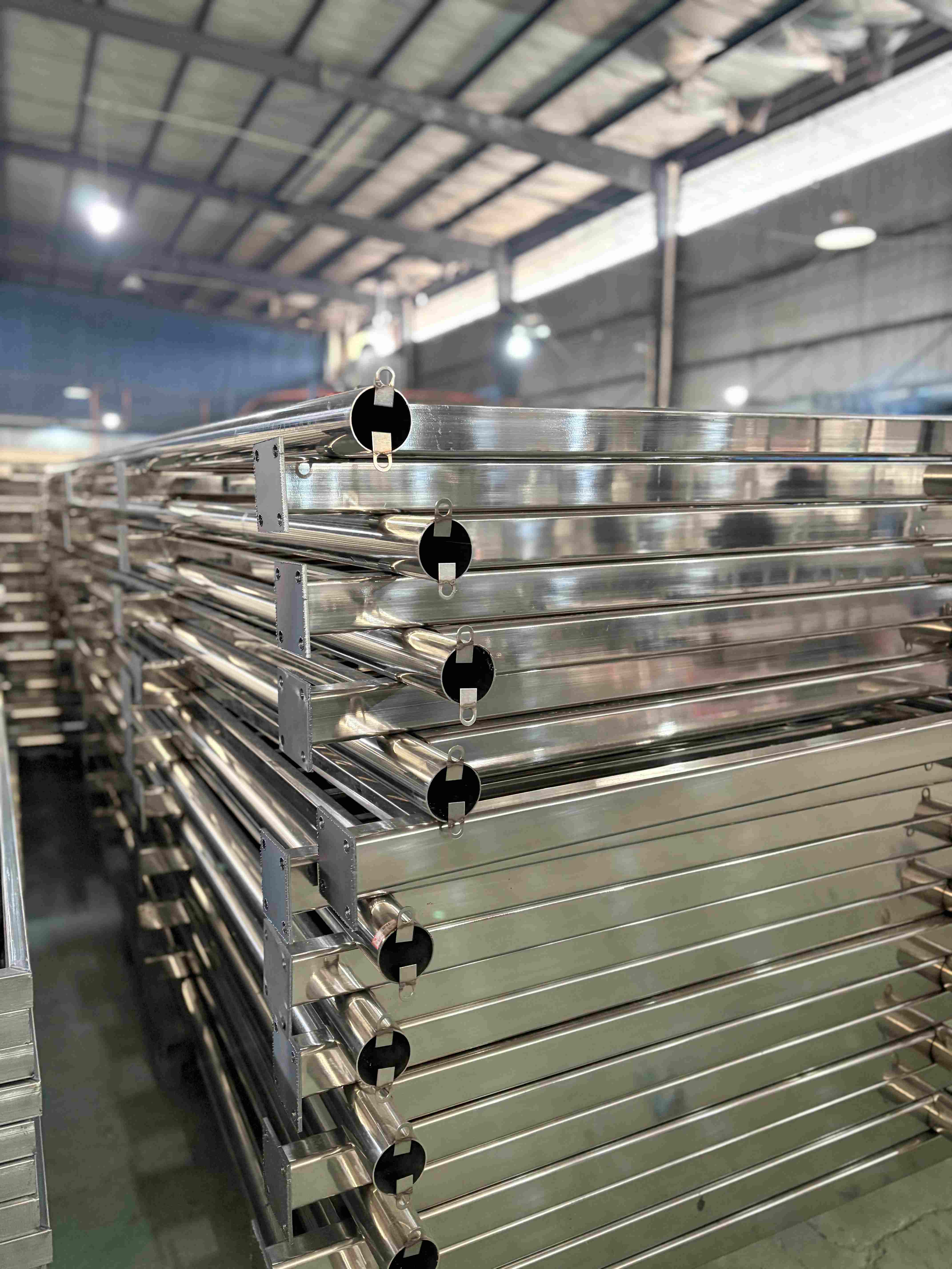 建筑护栏|四川和美胜护栏厂家|四川和美胜护栏工厂:和美胜围墙护栏款式大揭秘