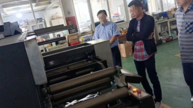 西藏全自動UV拼版機廠家 無錫中衡新防偽供應