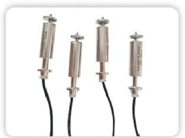 非標(biāo)設(shè)備集成應(yīng)變儀定制 歡迎咨詢 南京丹陌電子科技供應(yīng);