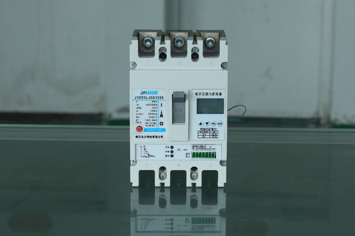 青海新型電子式塑殼斷路器聯系方式