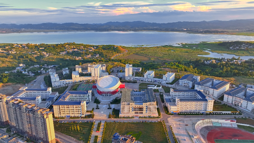 金沙專業初中畢業能干什么職業 貴州辰林工貿技師學院供應