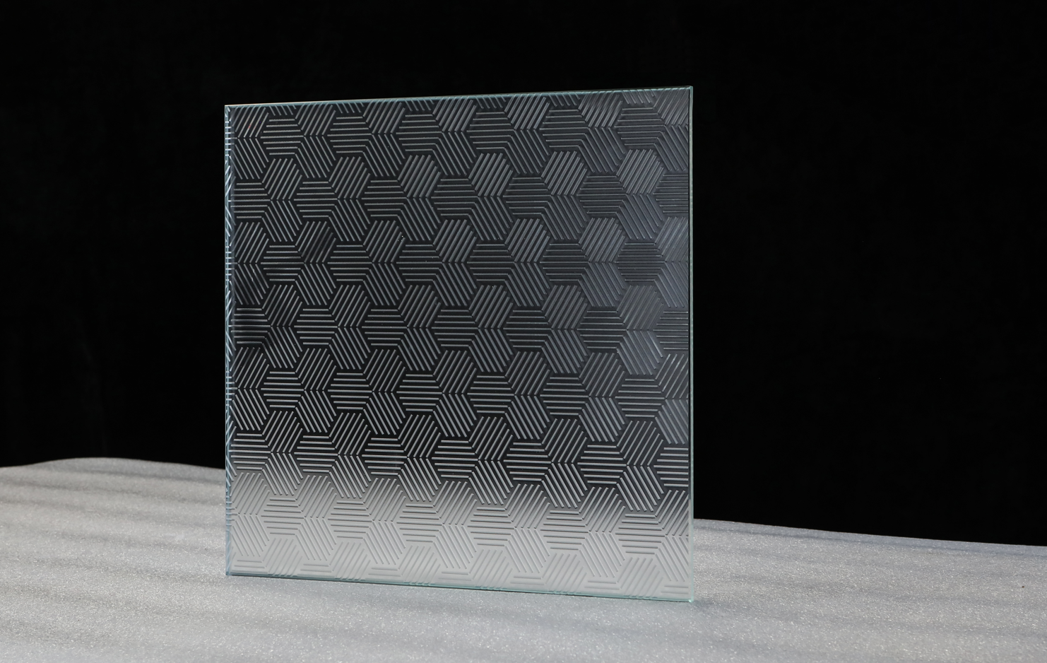 Anti-slip glass 2b46d2c1a087dbc13d49858907020841