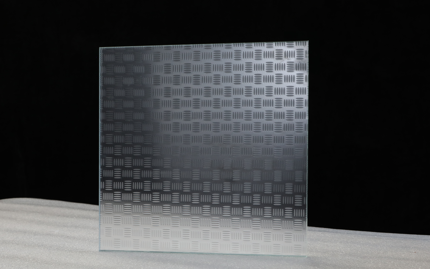 Anti-slip glass F62b3f0aa36e06f22f2bc51cb9771905