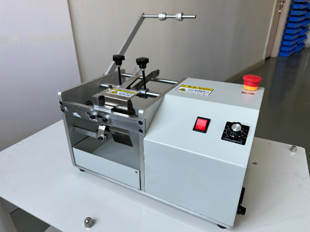 東莞新能源成型機(jī)直銷價(jià) 東莞市鼎合鑫電子科技供應(yīng);