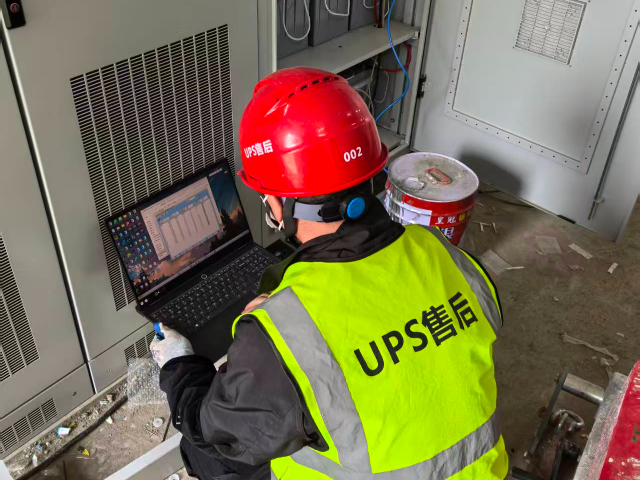 山特UPS成都,ups电源
