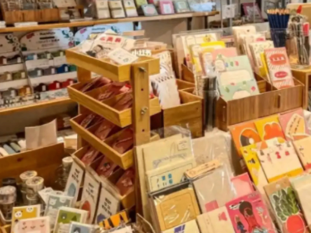 松江區(qū)實(shí)用日用百貨批發(fā)銷售廠家,日用百貨批發(fā)