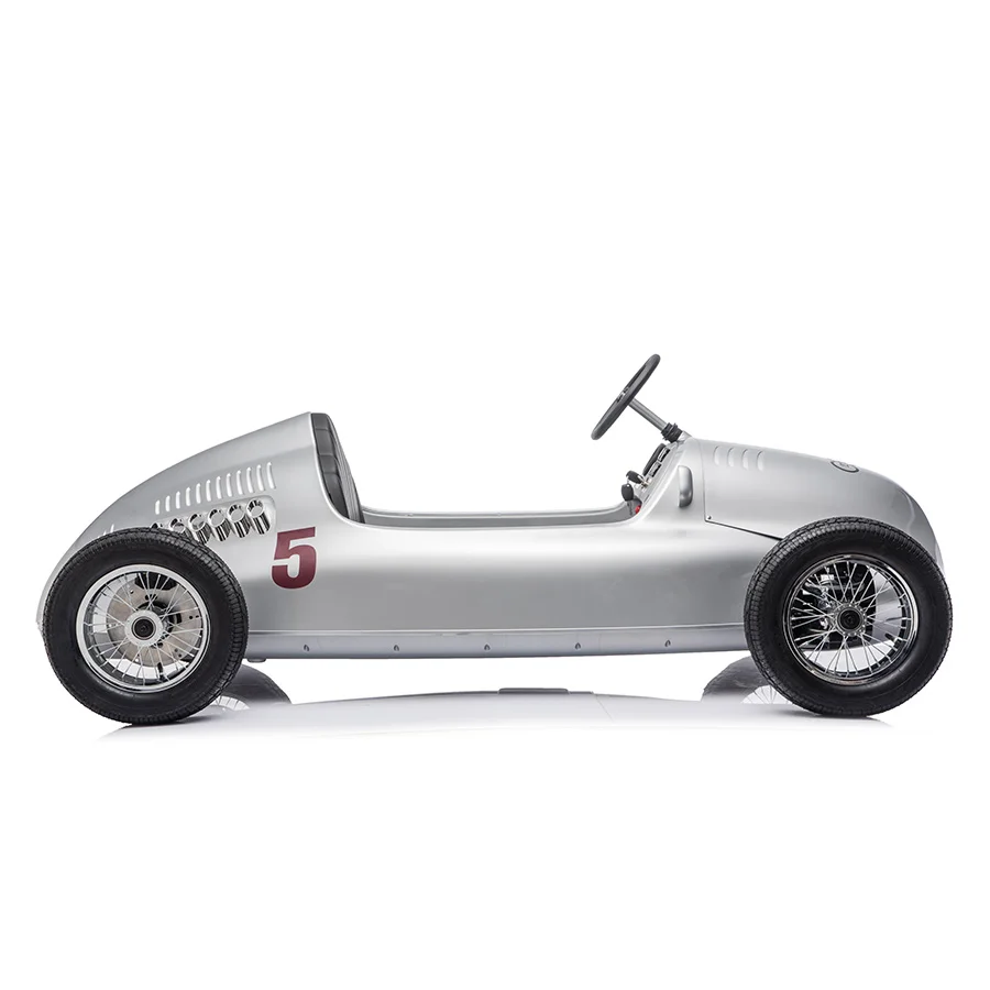 岳氏車業(yè)新品推出YSA900奧迪授權(quán)~單座兒童電動車銀艦賽車