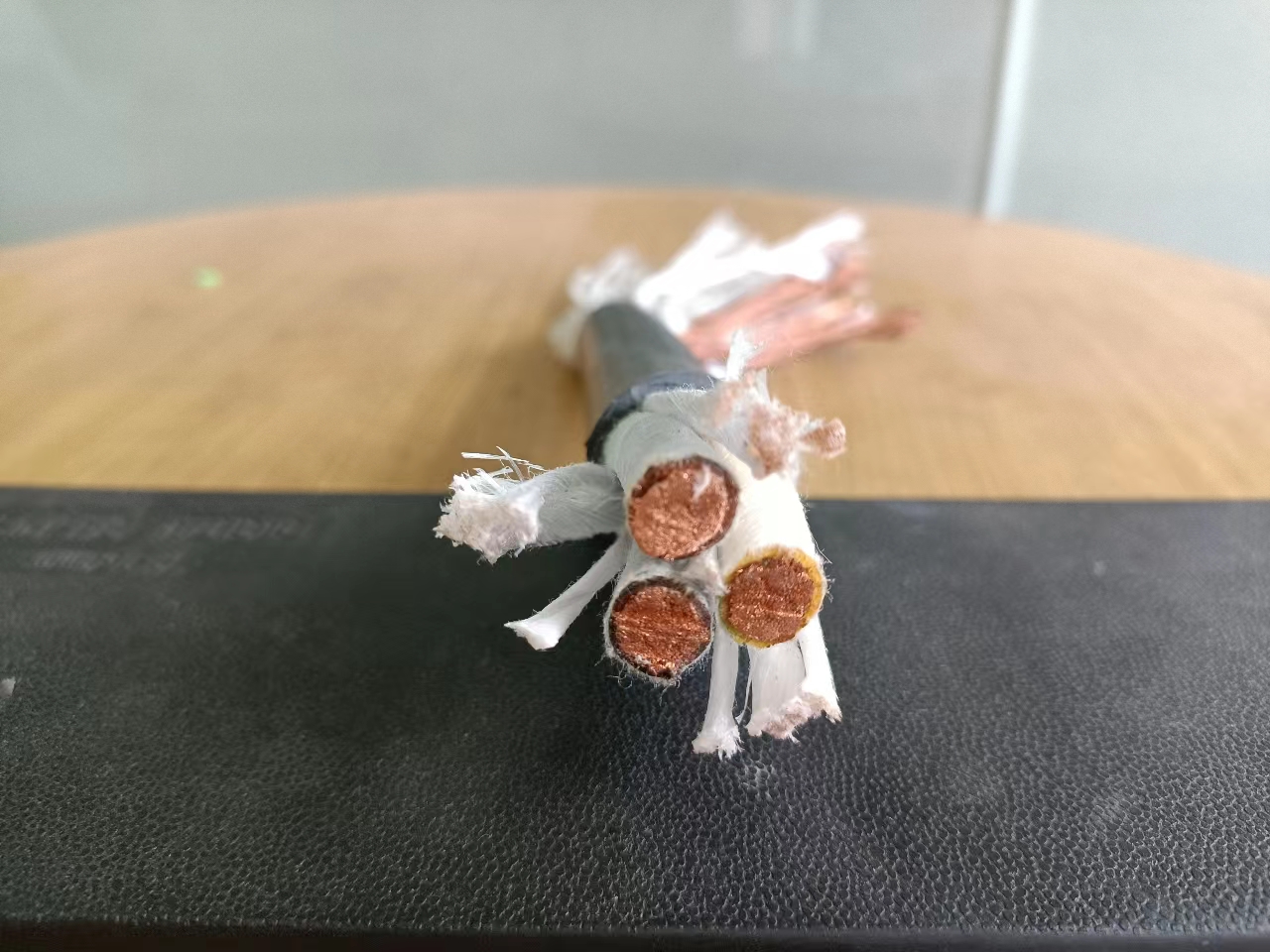 聚氨酯電纜——高性能材料的選擇