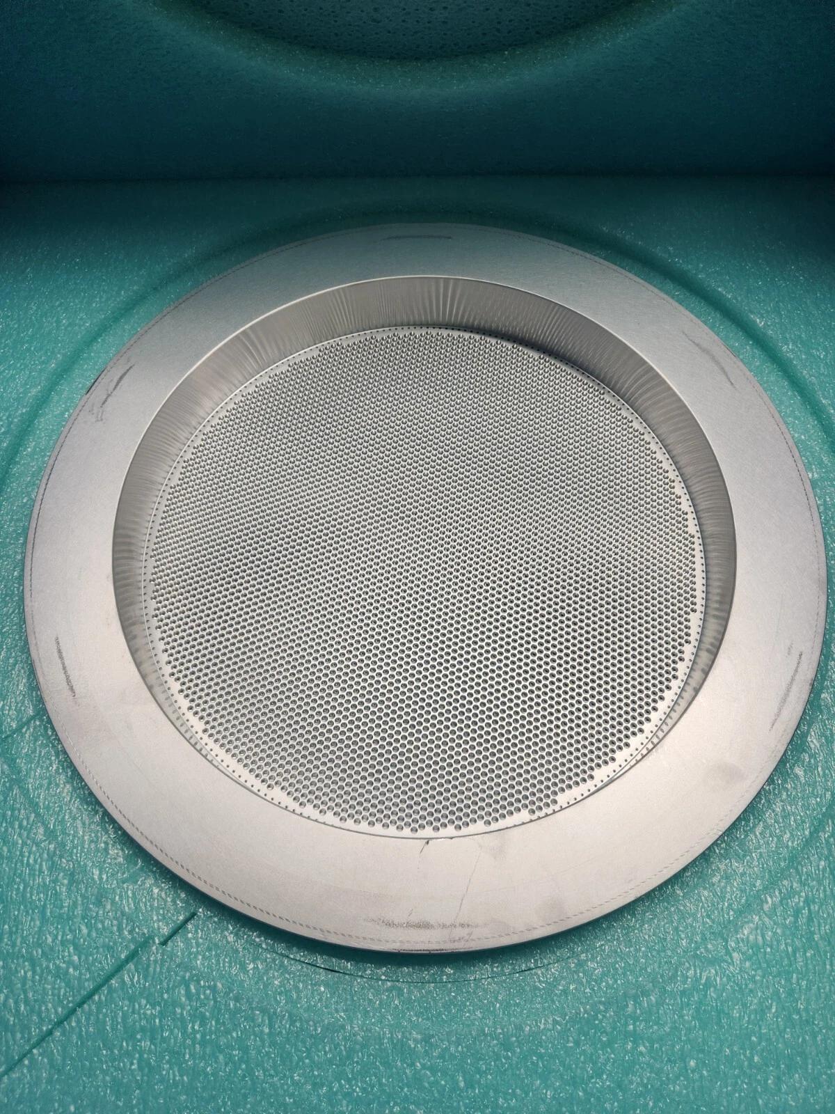 AMAT FACEPLATE LOWK XTRA ROW EXTENDING 300mm Applied Materials ShowerHead 0021-4