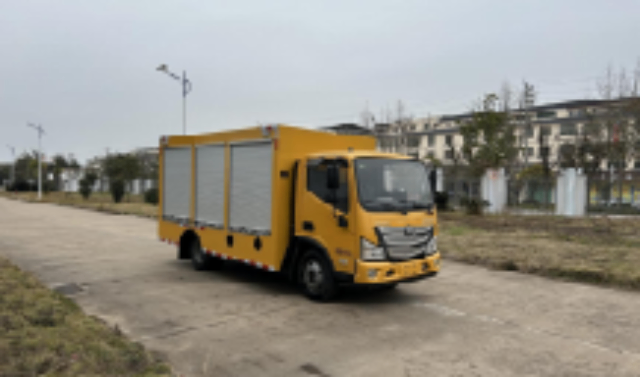曲靖通信指揮消防車,廣東飛馳特種汽車制造有限公司 和諧共贏 言成裝備供應(yīng)