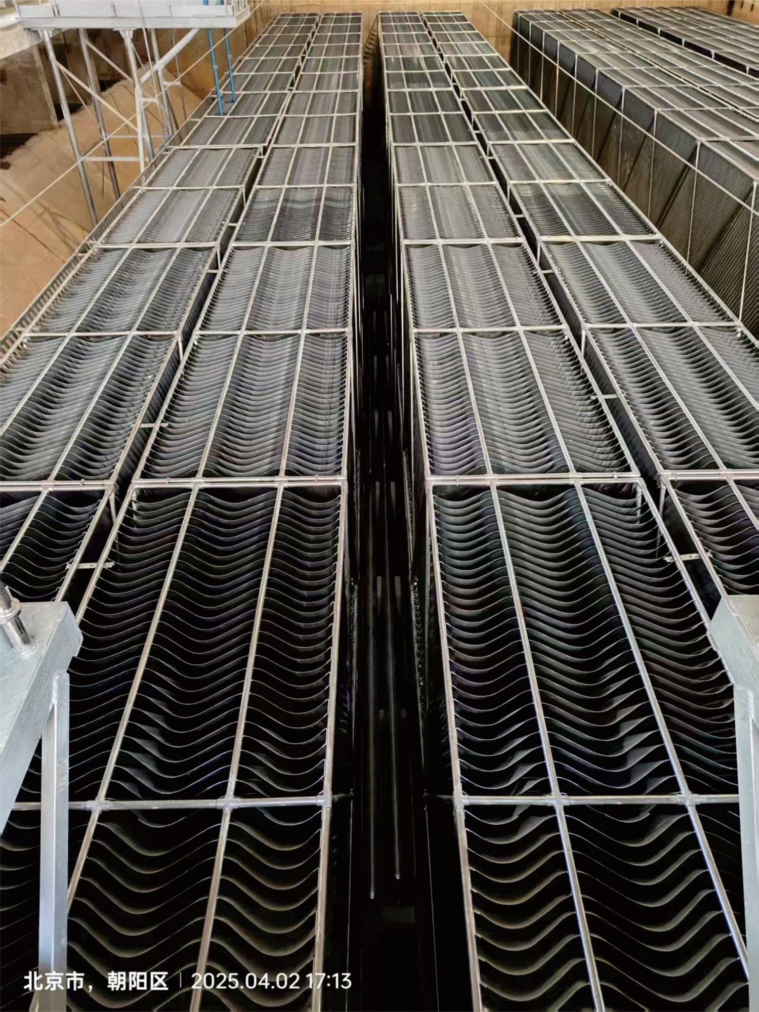 超長棱形框架不銹鋼波形斜板
