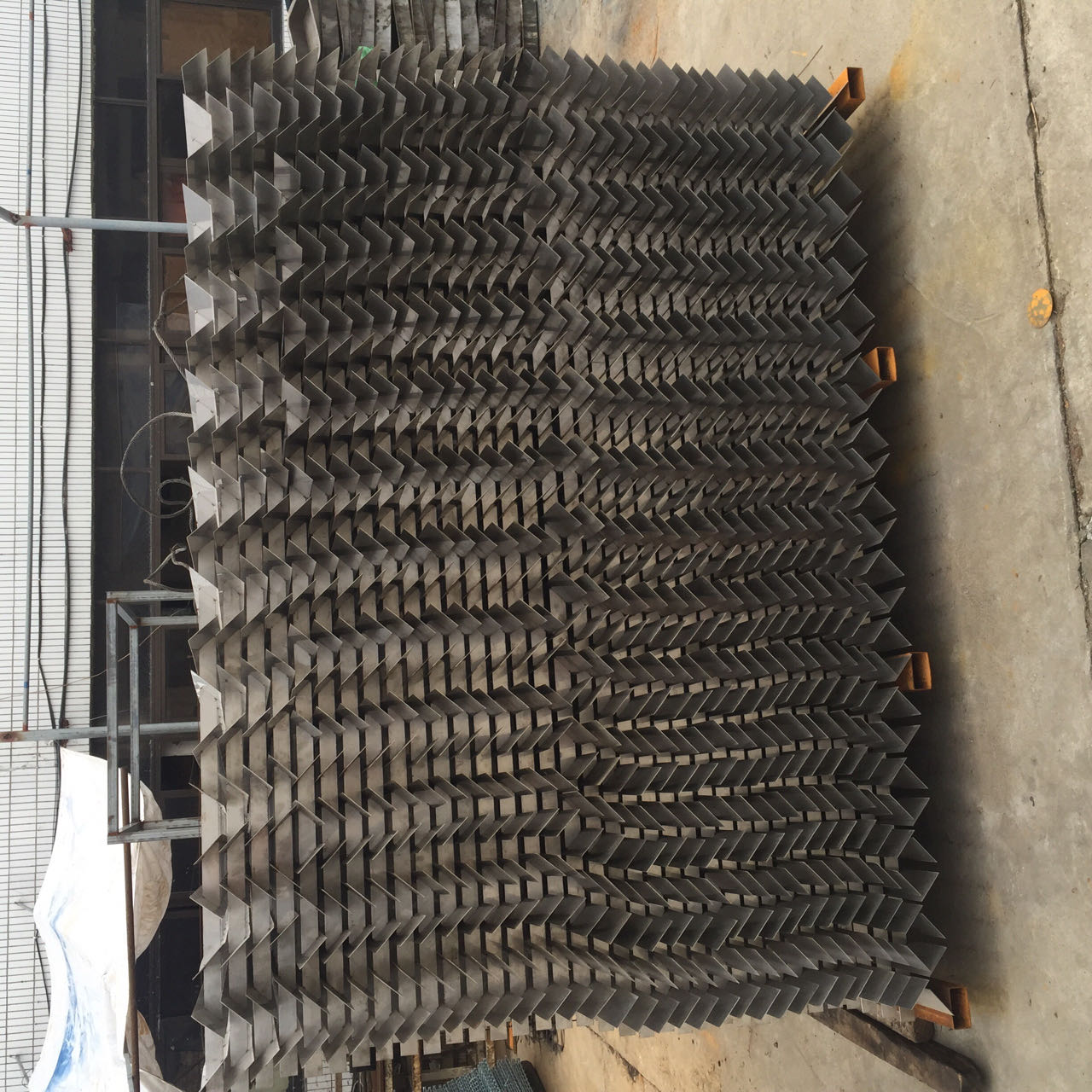 斗式網(wǎng)格反應(yīng)器