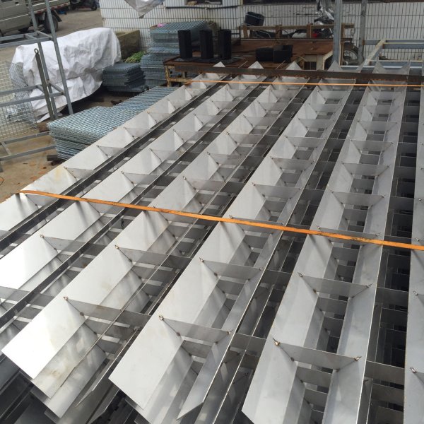 斗式網格反應器