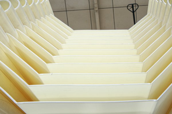 同向流收集水斜板裝置