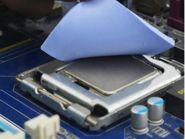 安徽絕緣導(dǎo)熱硅膠片廠家直銷 東莞市華諾絕緣材料科技供應(yīng)