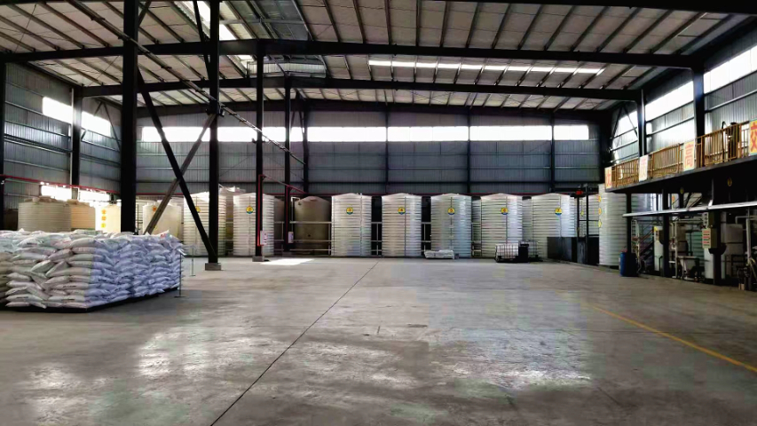 璧山區(qū)減水劑廠家電話 服務(wù)為先 重慶騰治科技供應(yīng)