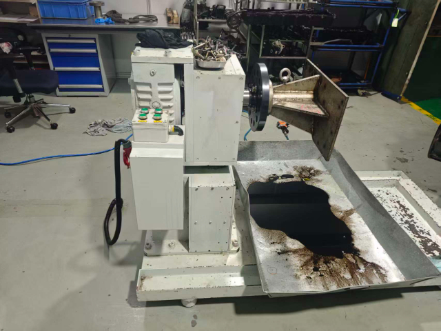 廣東汽車發(fā)動機(jī)電動翻轉(zhuǎn)架規(guī)格 武漢量化機(jī)電制品供應(yīng)