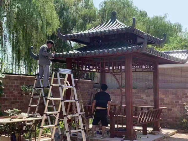 四角涼亭