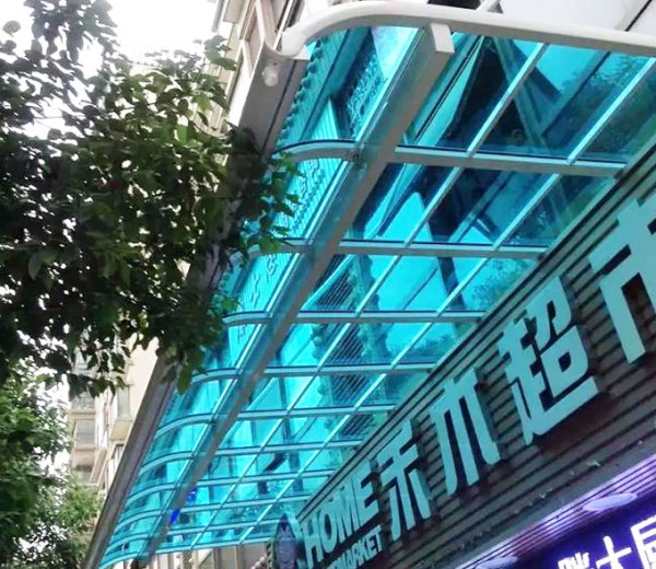 吊拉窗棚