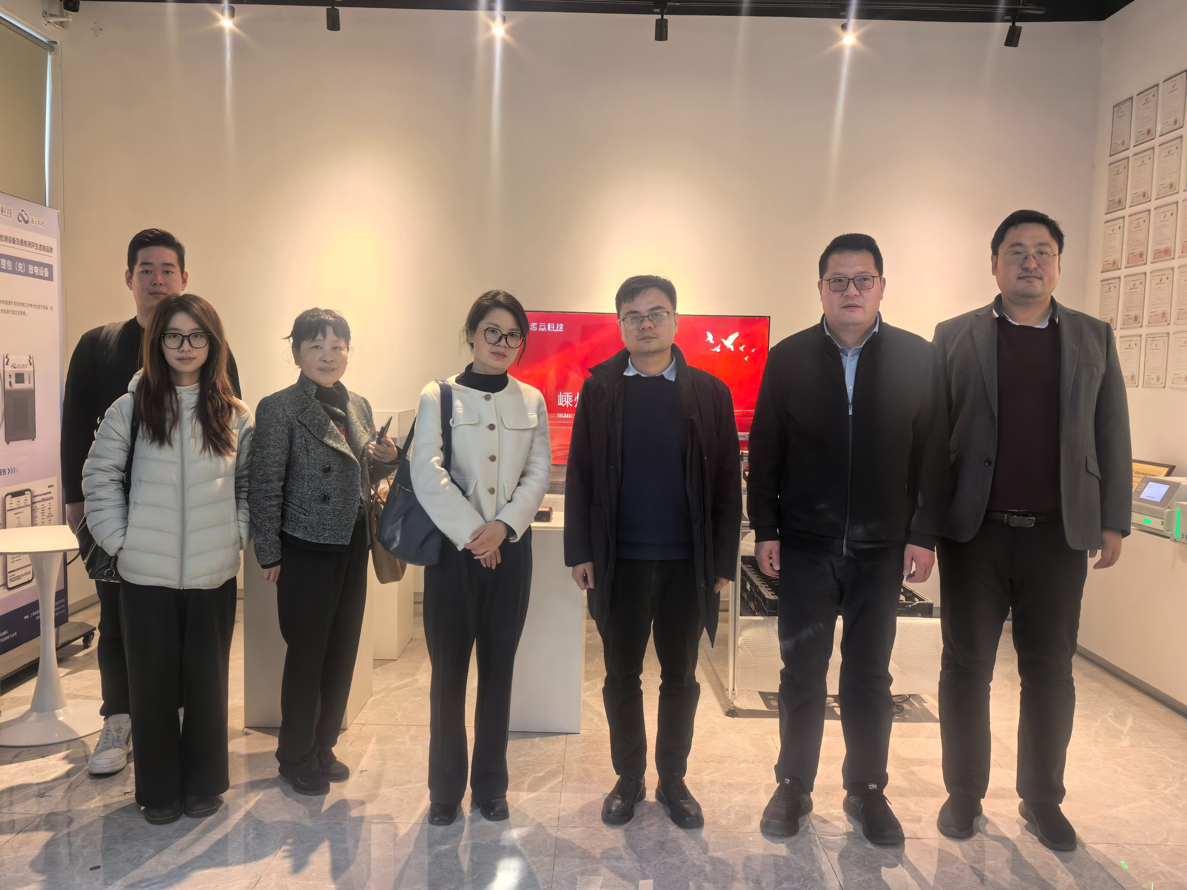 浙江省嵊州長三角智能新能源汽車創新中心常務副主任張春建領導一行蒞臨炙云科技考察交流！