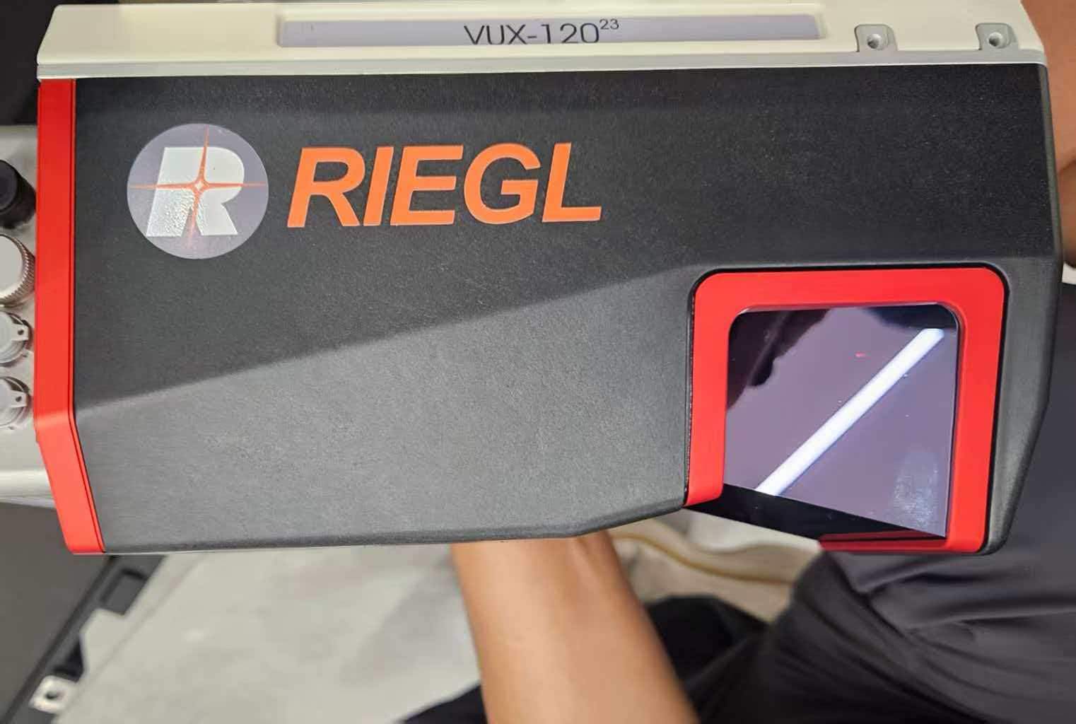 405e14b185cff64f2209ebce81e3fecc