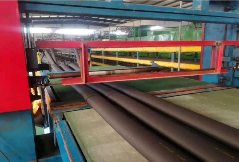 橡塑保温材料用到哪些设备与原材料?