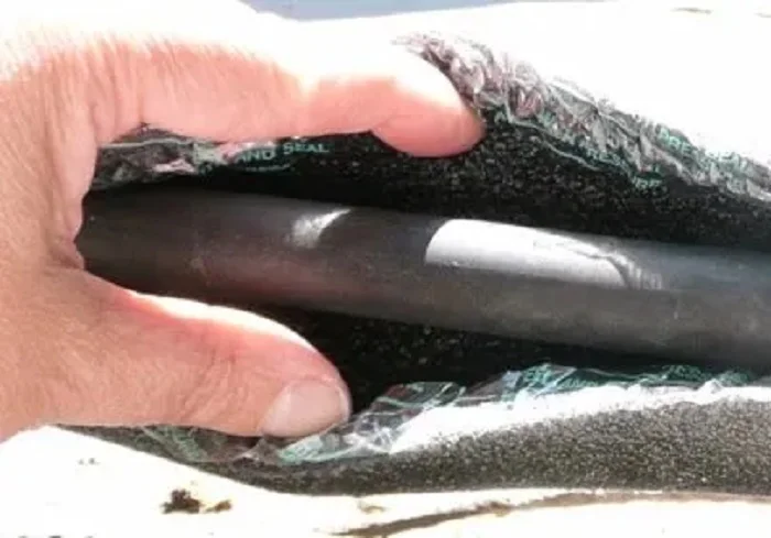 更換空調(diào)器的保溫管，提高節(jié)能效果