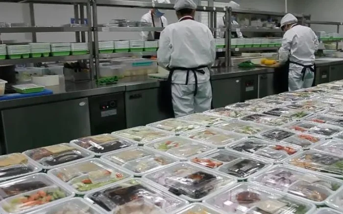 預(yù)制菜的安全生產(chǎn)，橡塑保溫材料扮演著不可或缺的角色